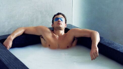 Assumption of the bathroom with soda to increase a member